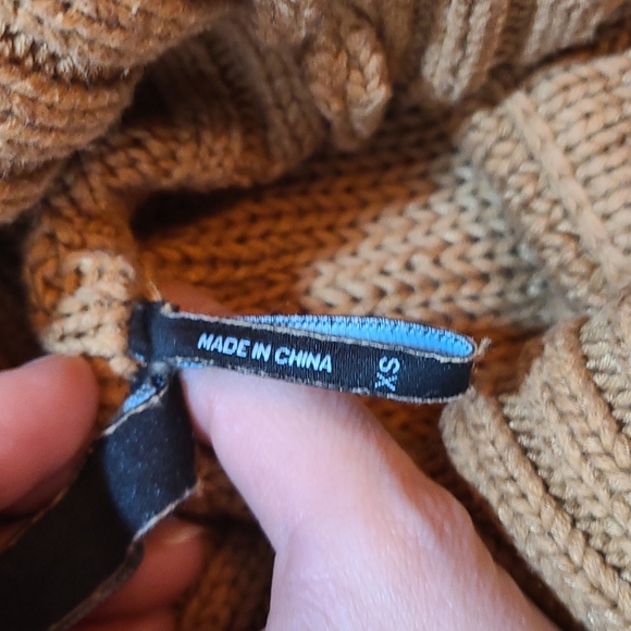 Guess by Marciano Sweater - Picture 3 of 4